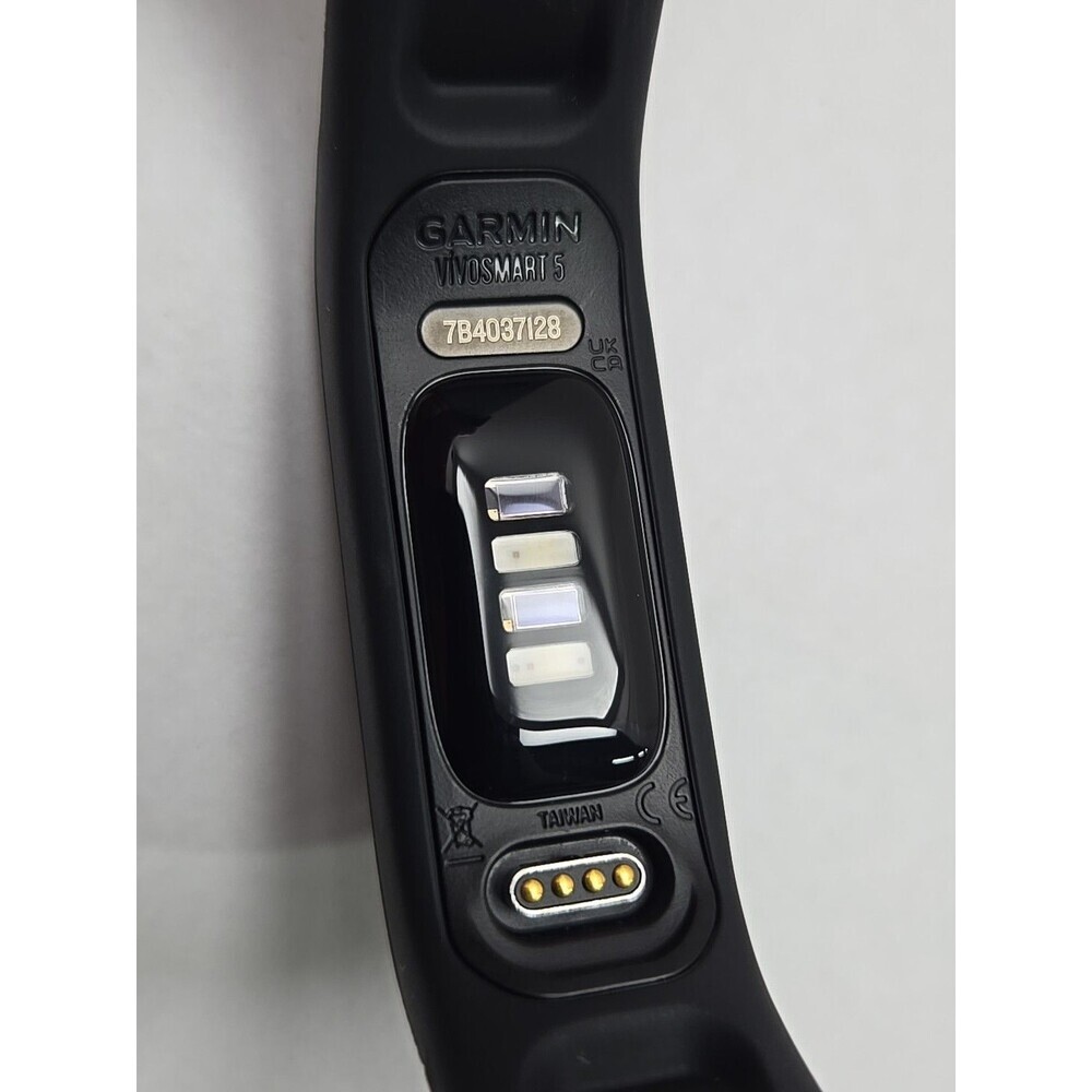 Garmin Vivosmart 5 Fitness Activity Tracker Black S M Heart Rate Sleep Oled Box - Picture 12 of 14